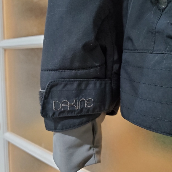 Dakine winter coat - Picture 9 of 16